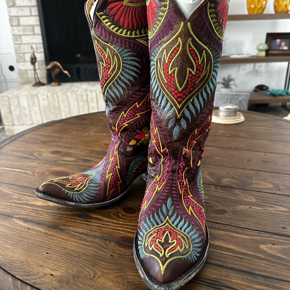 Colorful Embroidered Women's Boots